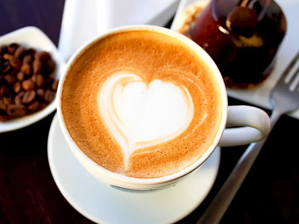 latte art designs for valentines day coffee | HappyLifeCry